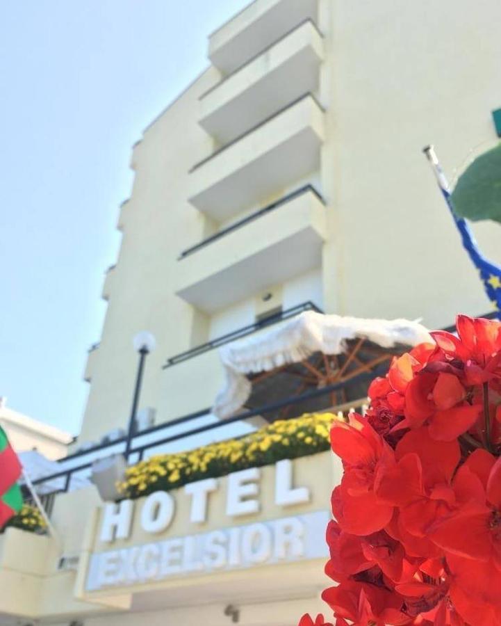 Hotel Excelsior มอนเตซิลวาโน ภายนอก รูปภาพ