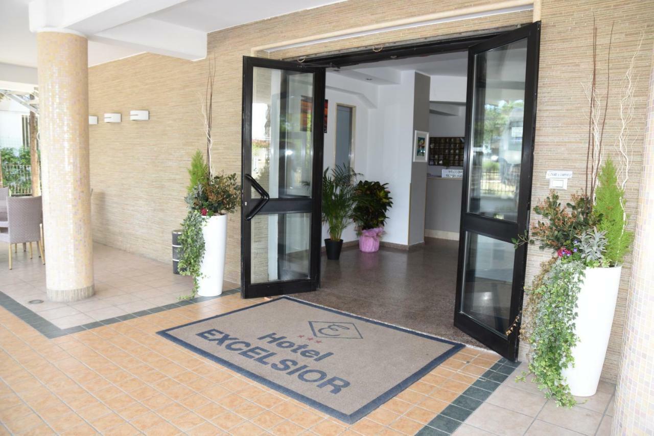 Hotel Excelsior มอนเตซิลวาโน ภายนอก รูปภาพ