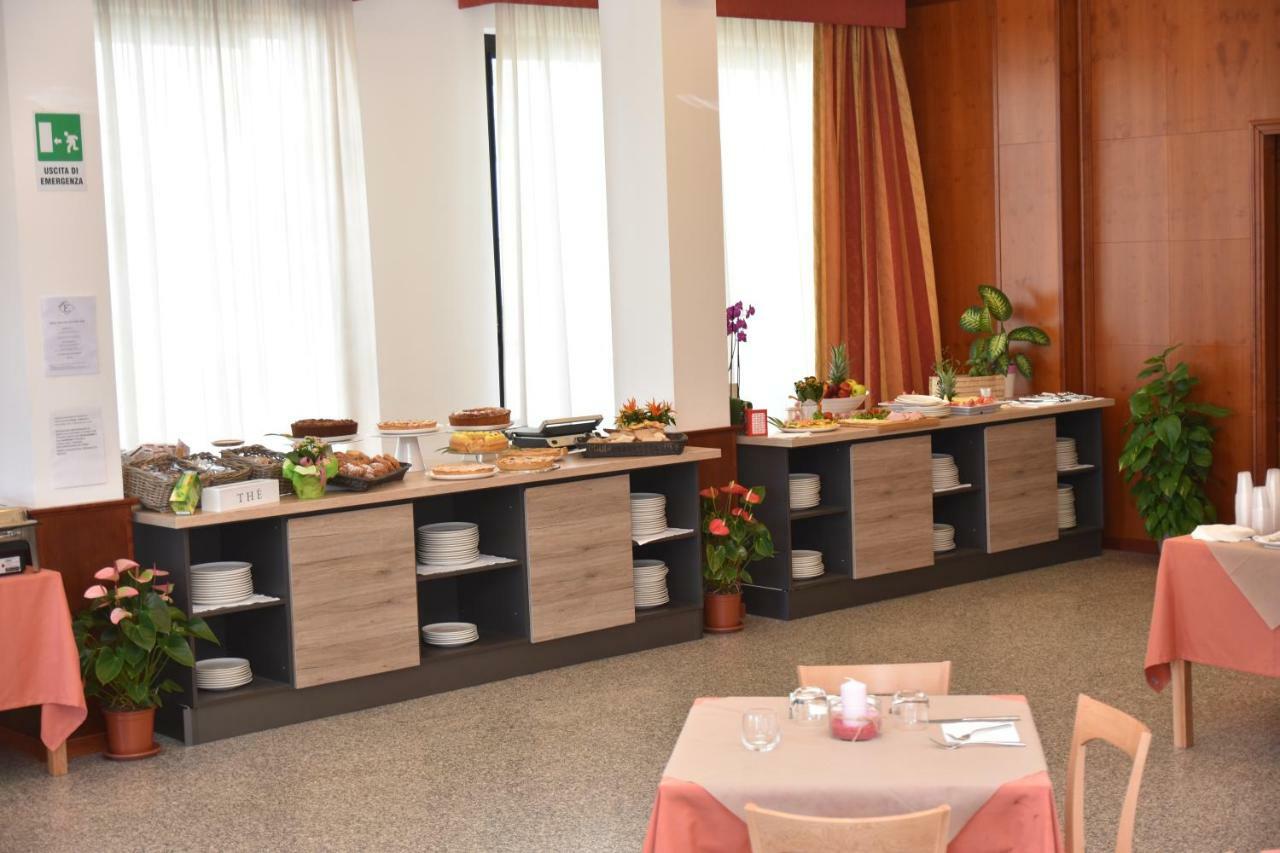 Hotel Excelsior มอนเตซิลวาโน ภายนอก รูปภาพ